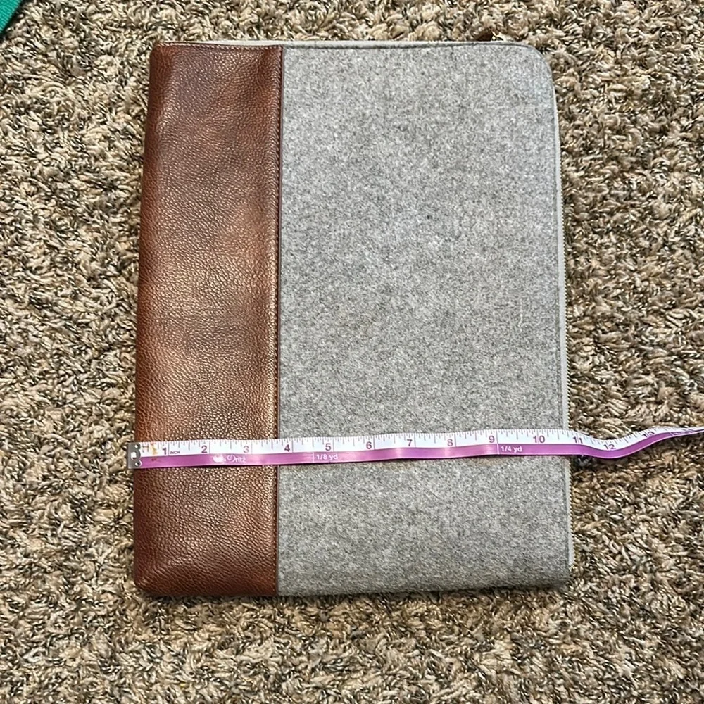 Stylish Gray and Brown Lap Top Bag - Picture 5 of 5
